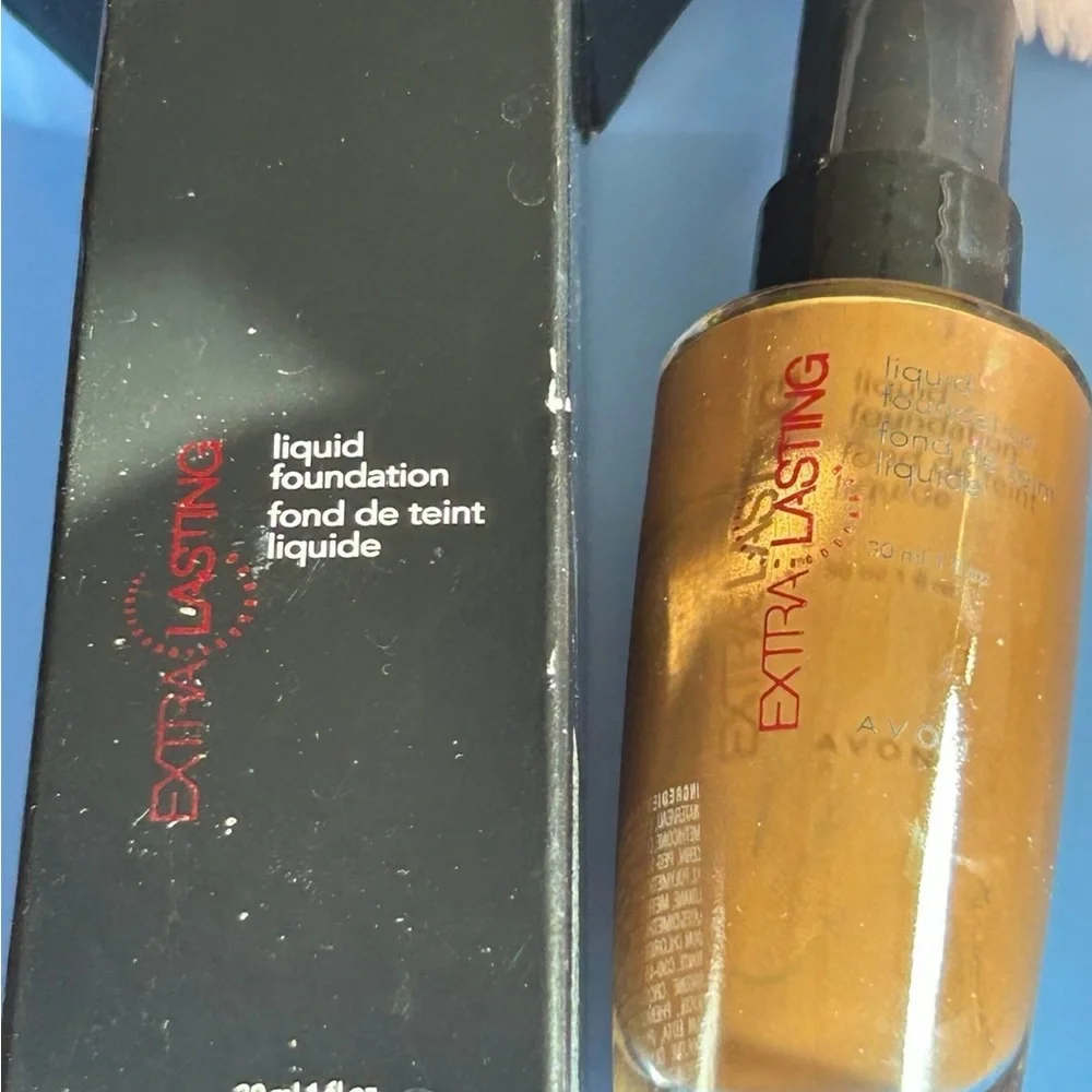 AVON EXTRA LASTING LIQUID FOUNDATION DARK COCOA